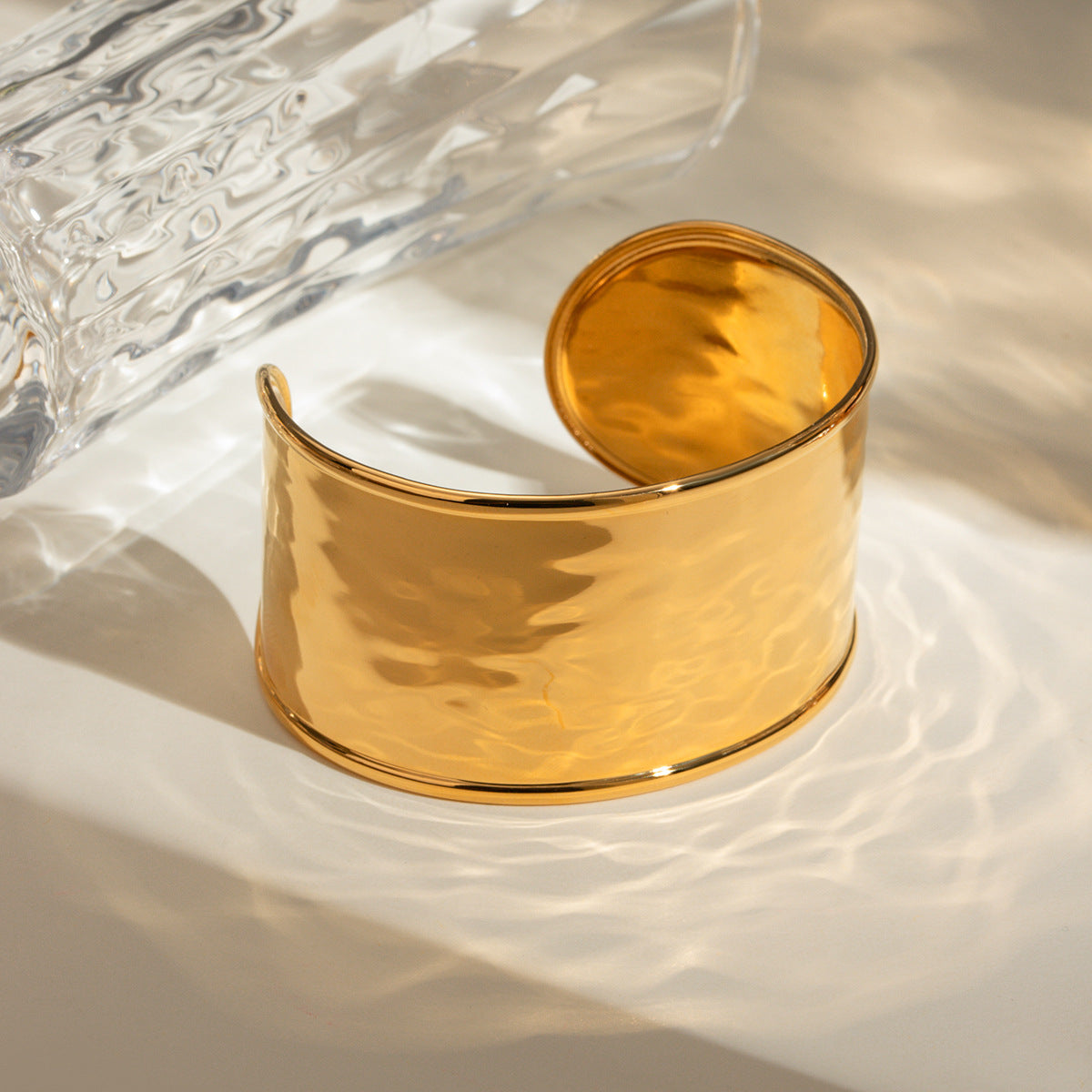 Aurum Bold Cuff