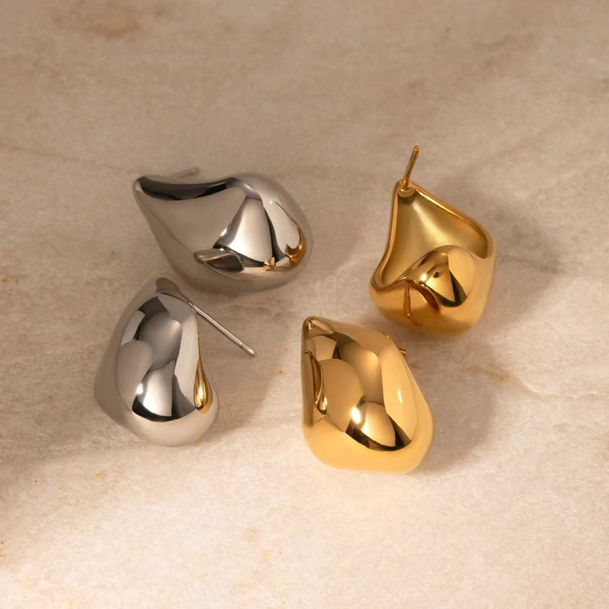 Aurum Drop Studs