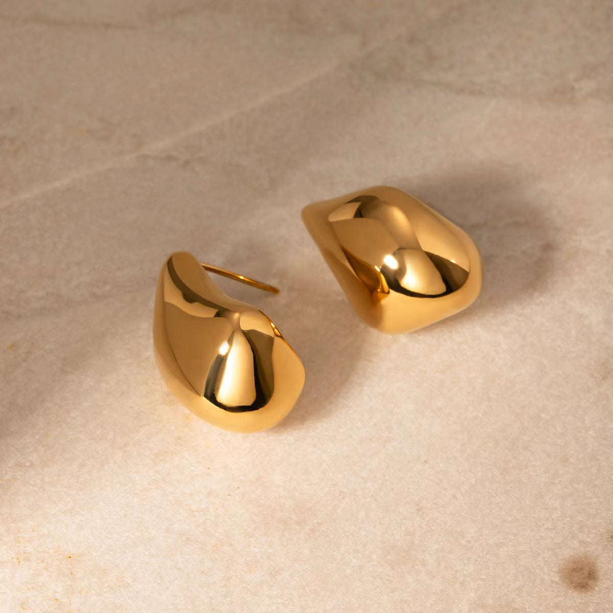 Aurum Drop Studs